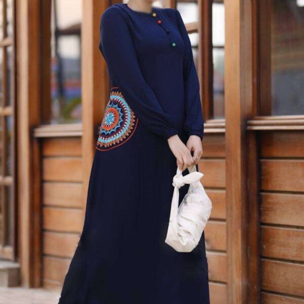 عباية حريمي ملونة بأستايل رقيق وأنيق