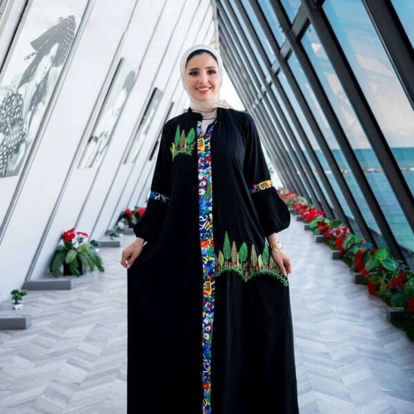 عباية إستقبال قطن بتصميم مميز